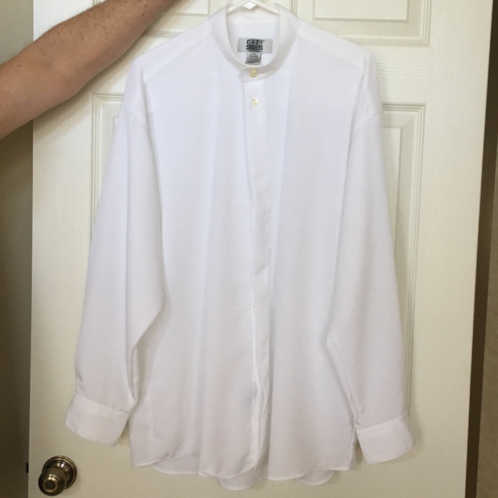 City Streets Men’s Dress Shirt
